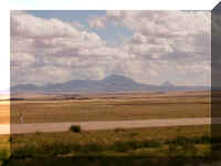 w a d86 flat and mtns usa.jpg (25949 bytes)