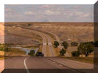 w a d86 road and hills.jpg (27960 bytes)