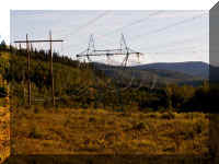 z a bd power line towers.jpg (44392 bytes)