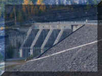 z a bd spillway top.jpg (38323 bytes)