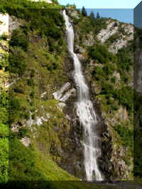 w a  val rich bridal veil falls.jpg (24770 bytes)