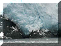 w a s boat aialik glacier clumps.jpg (36354 bytes)