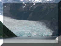 w a s boat aialik glacier first.jpg (27812 bytes)