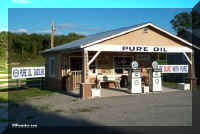 n 02 fg gas station.jpg (49852 bytes)