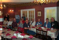 n 02 hh lunch.jpg (52001 bytes)
