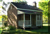 n 02 tr office.jpg (79589 bytes)