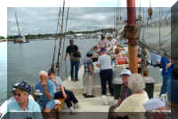 sail group 2.jpg (41330 bytes)
