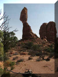 a f1011ut arch_266 br_1.JPG (45213 bytes)