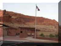 a f1011ut arch_807_1.JPG (36057 bytes)