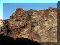 a f0820craters_208 spatter cone colors_1.JPG (59839 bytes)