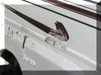 c f0822id_101 craters rv damage_1_1.JPG (34841 bytes)