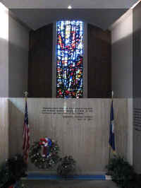 a e ctr_121_1.JPG (41376 bytes)