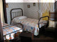 a e ctr_139_1.JPG (45687 bytes)