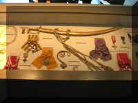 a e ctr_320_1.JPG (37974 bytes)