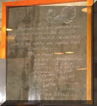 a f0802ebr1_152 sign bulbs_1.jpg (44744 bytes)