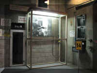 a f0802ebr1_266_1.JPG (41179 bytes)