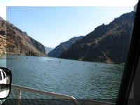 a f0826hc_444 dam27_1.JPG (41332 bytes)