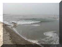 a f0916or_127 tide coming in_1.JPG (29904 bytes)