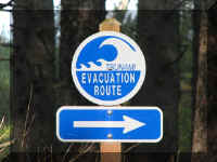 a a f0919or tm_115 tsunami sign_1.JPG (43041 bytes)