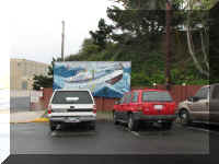 a a f0924 or newport_151 mural_1.JPG (44174 bytes)
