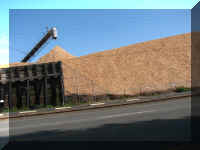 b f0926or_302 woodchips_1.JPG (38395 bytes)