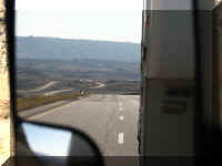 a f1010ut rd_526 hwy in mirror_1.JPG (29312 bytes)