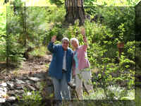 08a f0902wa _118 ml and sue_1.JPG (91497 bytes)