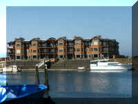a f0910wa wp_236 condos_1.JPG (39982 bytes)