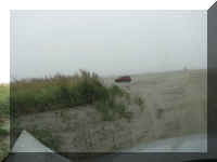 a f0910wa wp_363 beach car_1.JPG (23620 bytes)