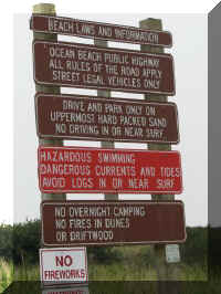 a f0910wa wp_369 beach sign_1.JPG (49931 bytes)
