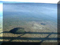 a f0812ys_666 wtgbg_1.JPG (48899 bytes)