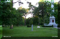 grounds 1.jpg (51845 bytes)