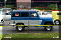 wdc01 jeep wagon.jpg (39736 bytes)
