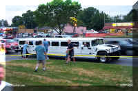 wdc01 limo hummer.jpg (48080 bytes)